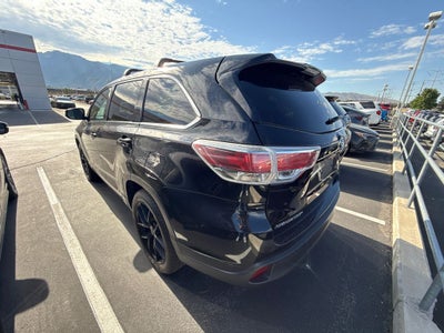 2016 Toyota Highlander LE V6