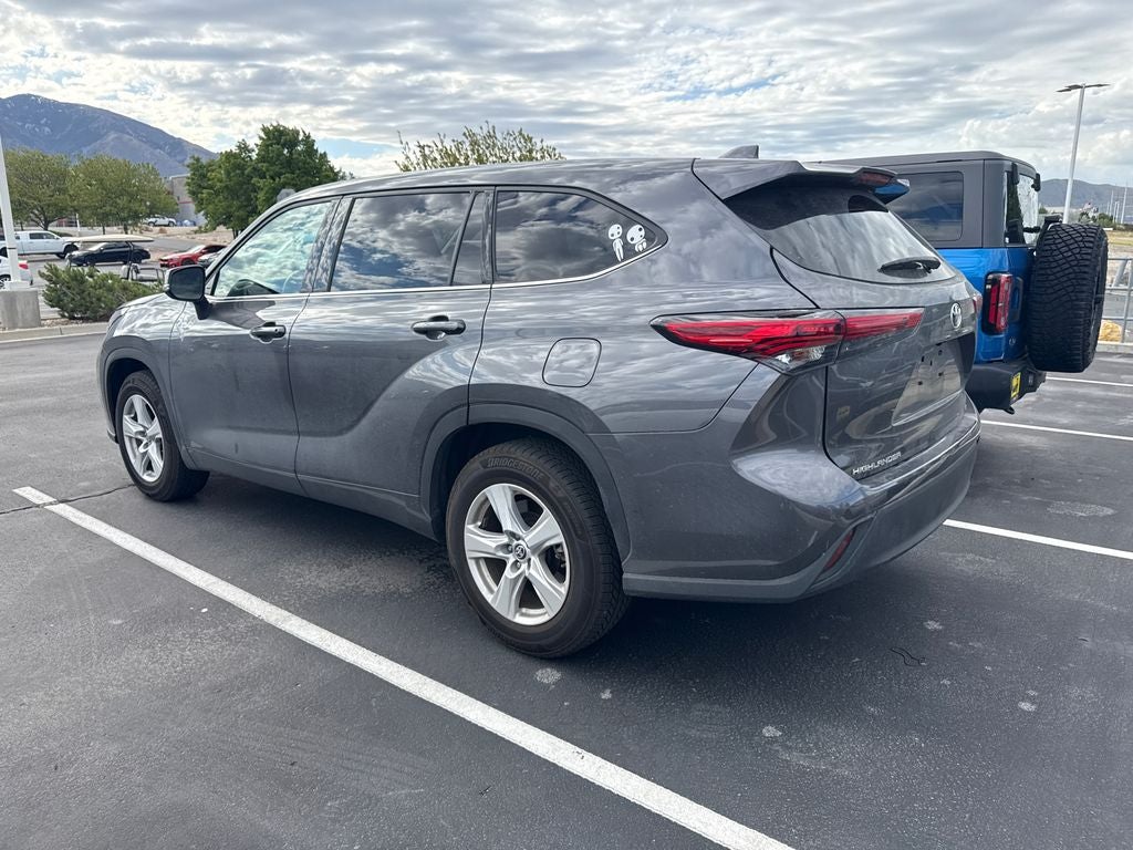 2021 Toyota Highlander LE