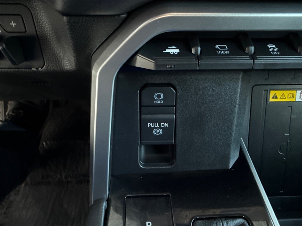 2022 Toyota Tundra Platinum