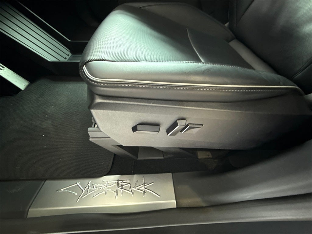 2024 Tesla Cybertruck Base