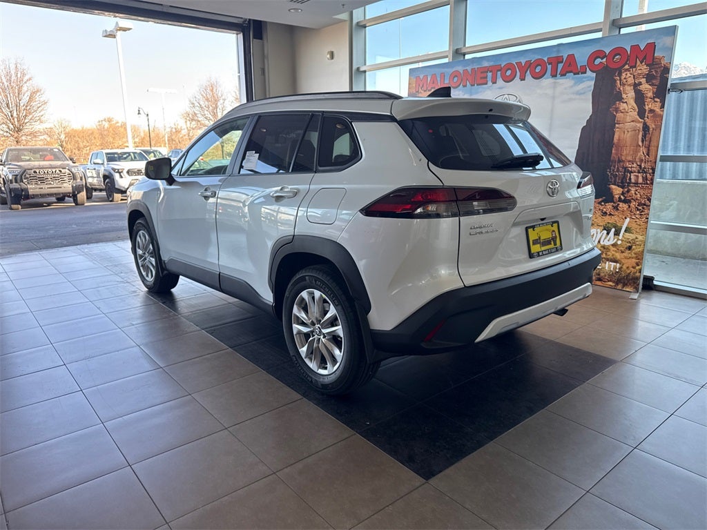 2026 Toyota Corolla Cross LE