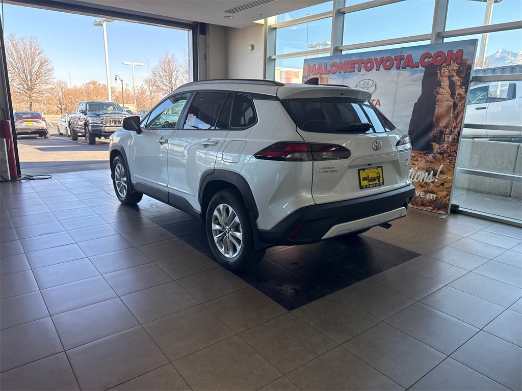 2026 Toyota Corolla Cross LE