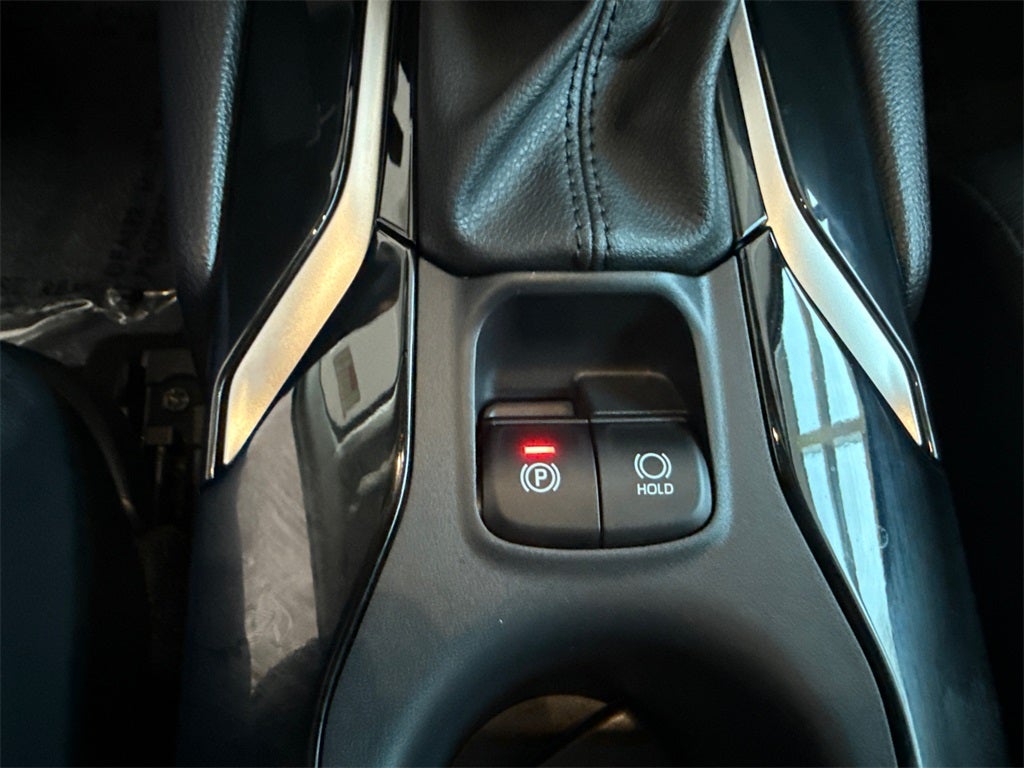 2025 Toyota Corolla Cross XLE