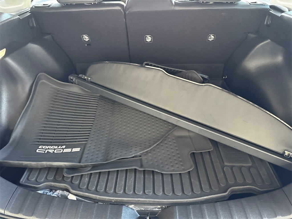 2025 Toyota Corolla Cross XLE