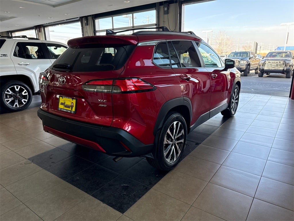 2025 Toyota Corolla Cross XLE