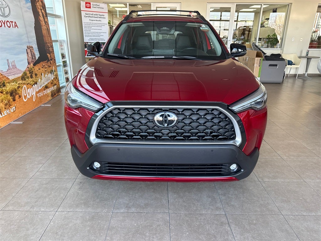 2025 Toyota Corolla Cross XLE