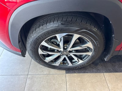 2025 Toyota Corolla Cross XLE