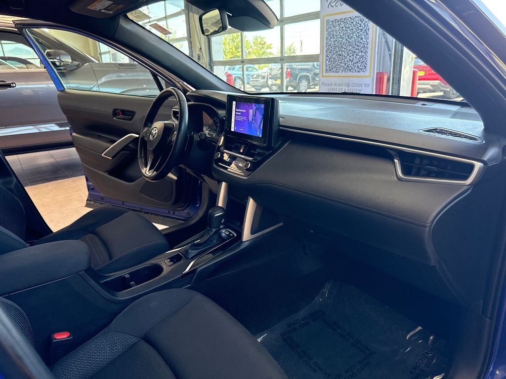 2024 Toyota Corolla Cross Hybrid SE