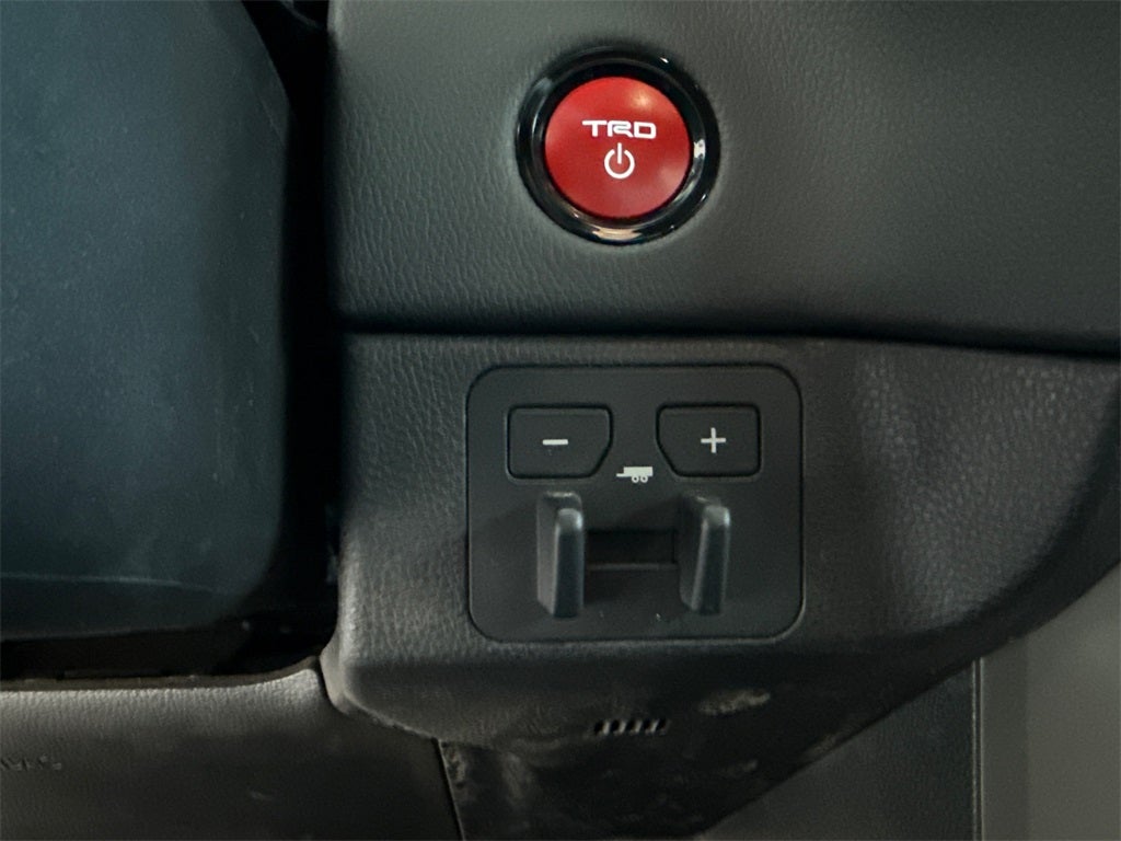 2025 Toyota Sequoia SR5