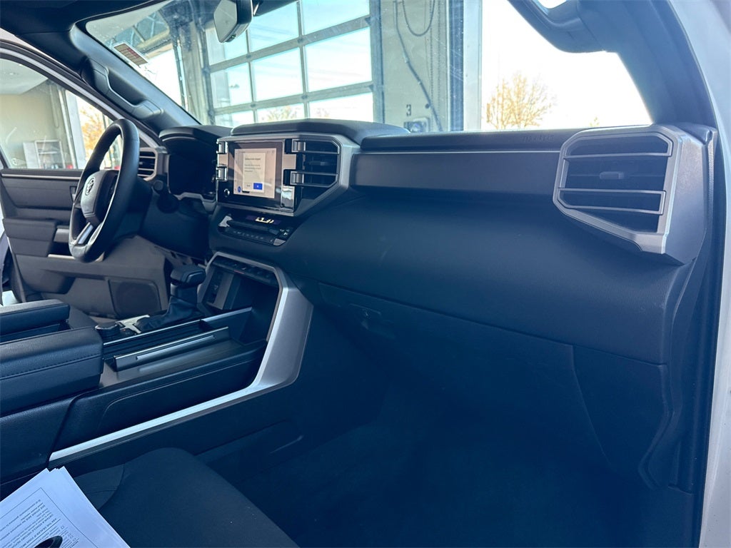 2025 Toyota Sequoia SR5