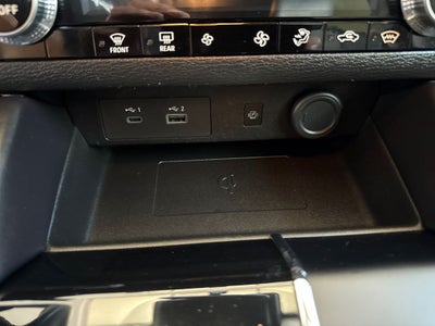 2025 Mitsubishi Outlander PHEV SE