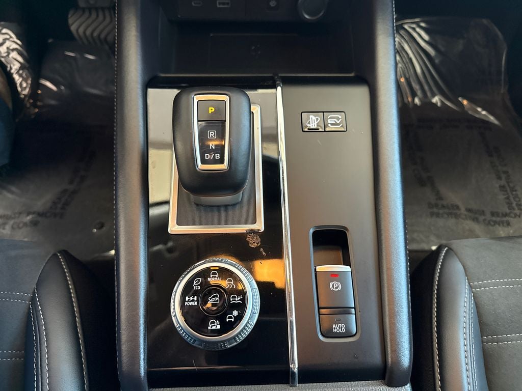 2025 Mitsubishi Outlander PHEV SE