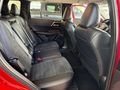 2025 Mitsubishi Outlander PHEV SE