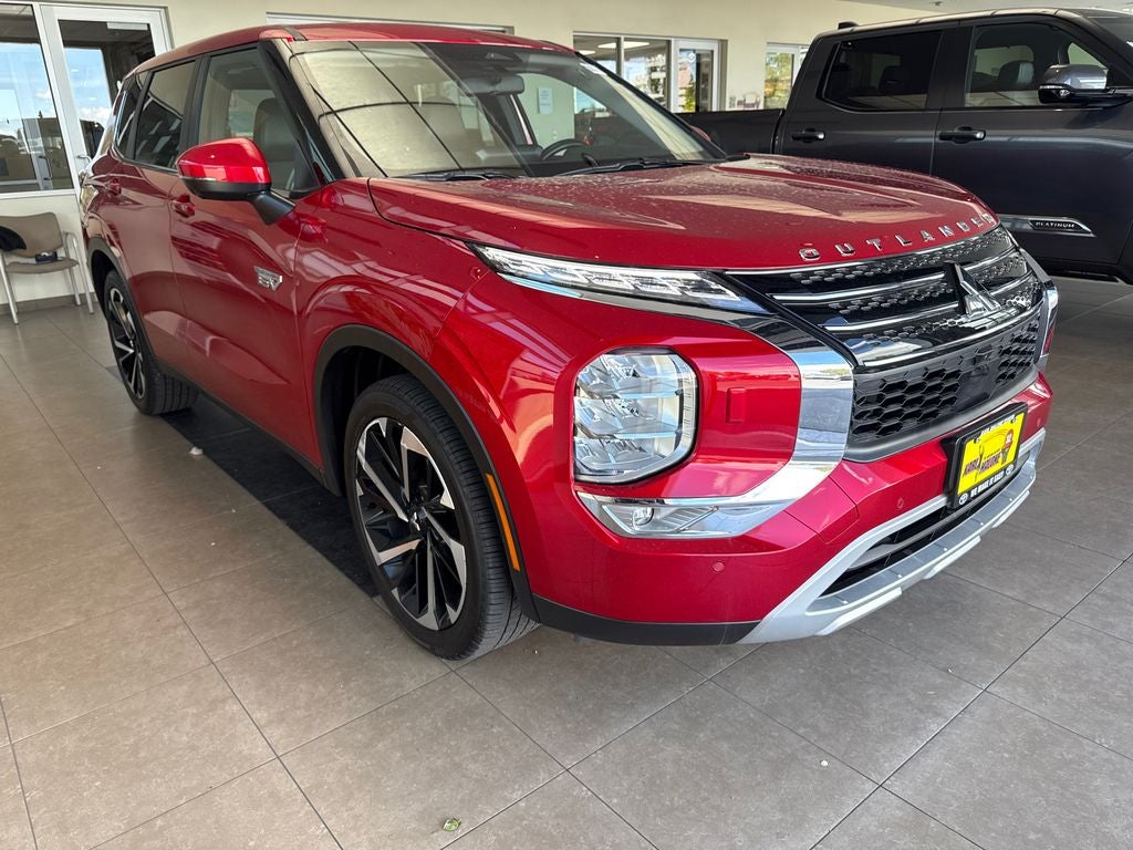 2025 Mitsubishi Outlander PHEV SE