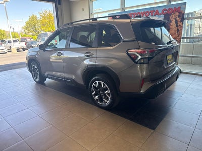 2025 Subaru Forester Premium Premium