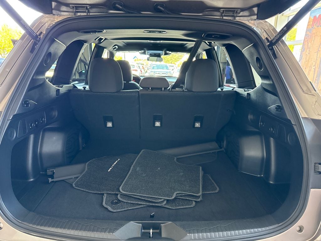 2025 Subaru Forester Premium Premium