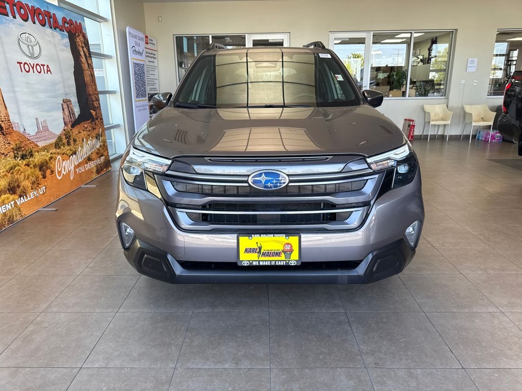 2025 Subaru Forester Premium Premium