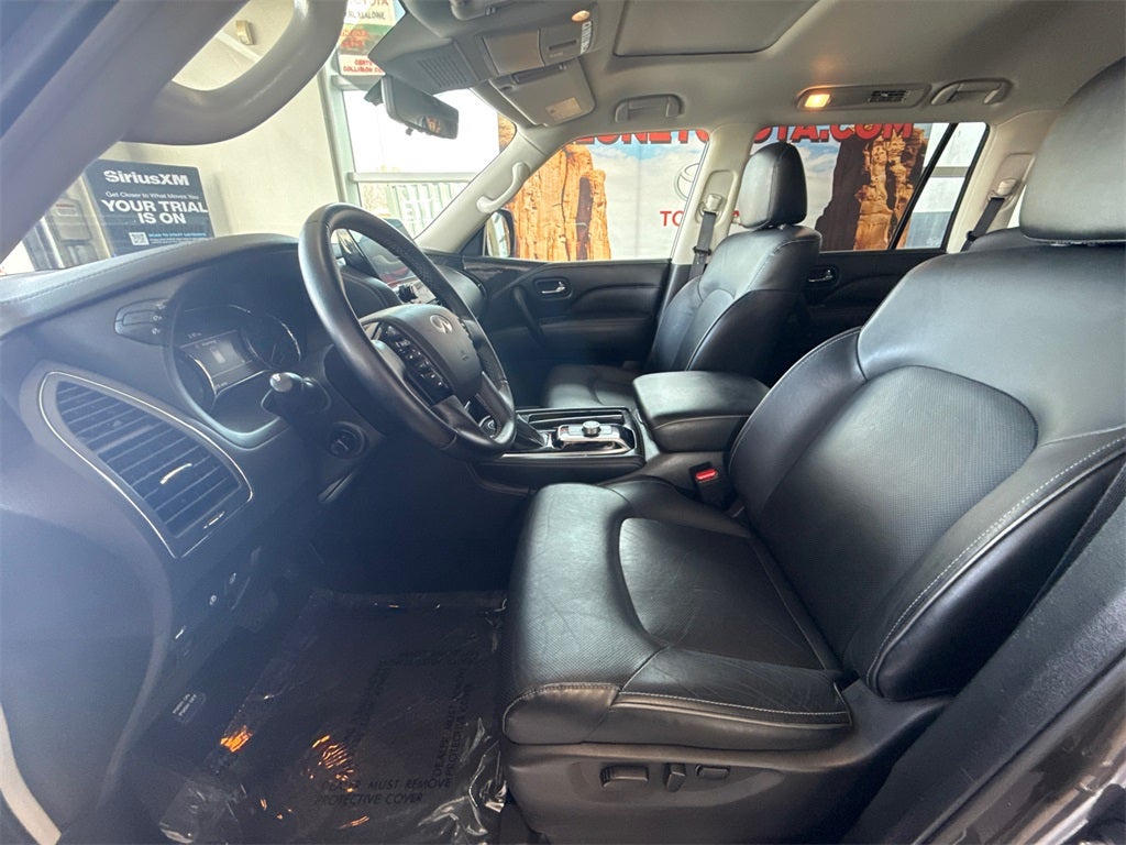 2024 INFINITI QX80 LUXE