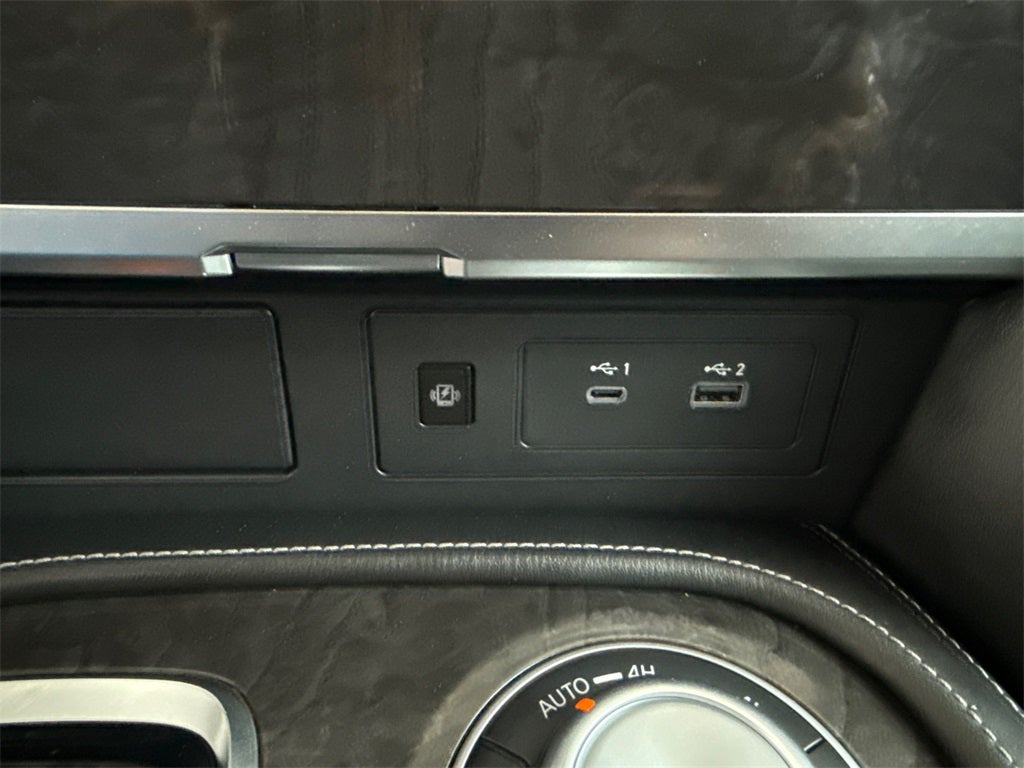 2024 INFINITI QX80 LUXE