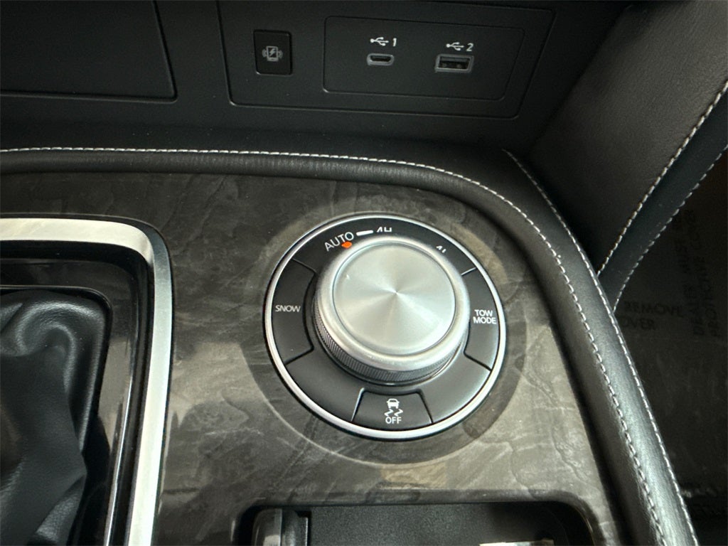 2024 INFINITI QX80 LUXE