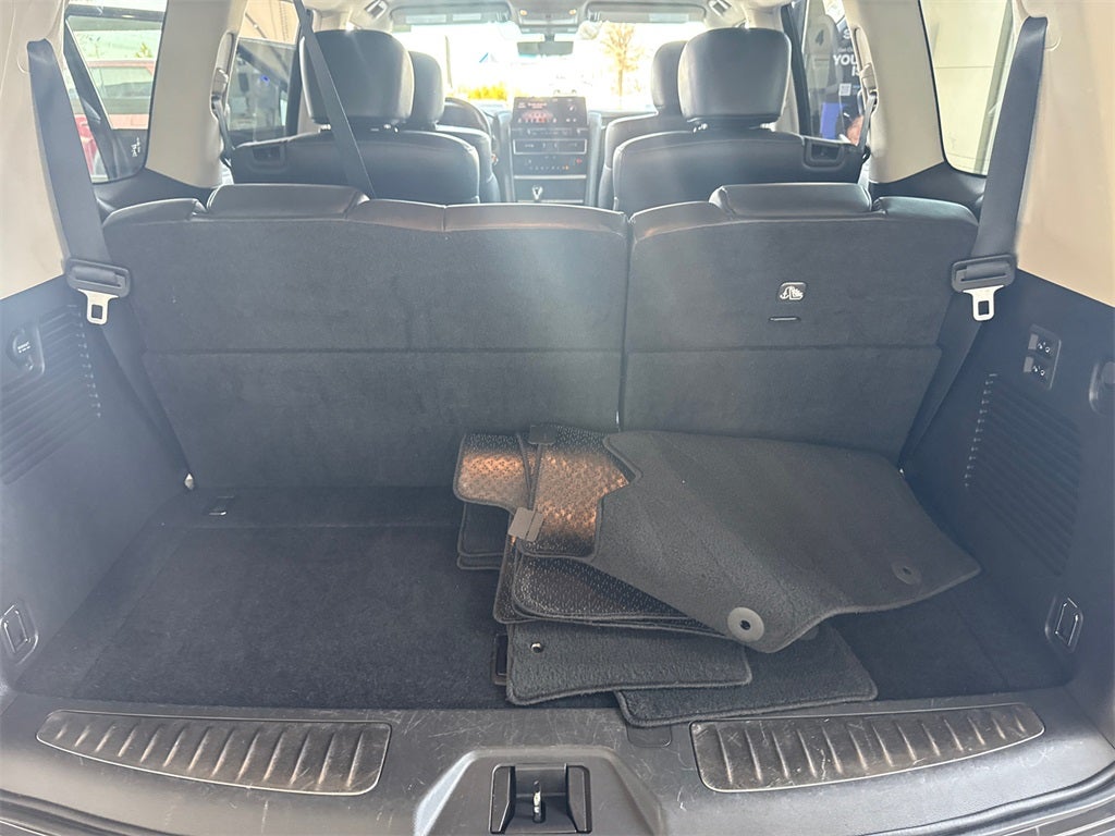 2024 INFINITI QX80 LUXE