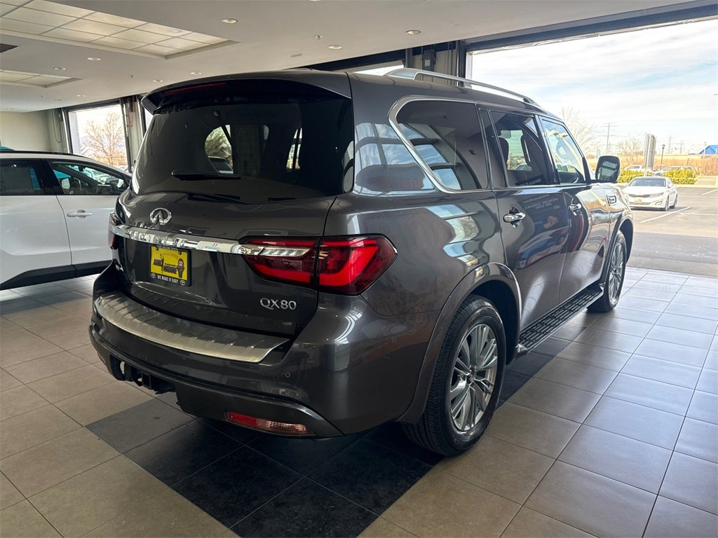 2024 INFINITI QX80 LUXE
