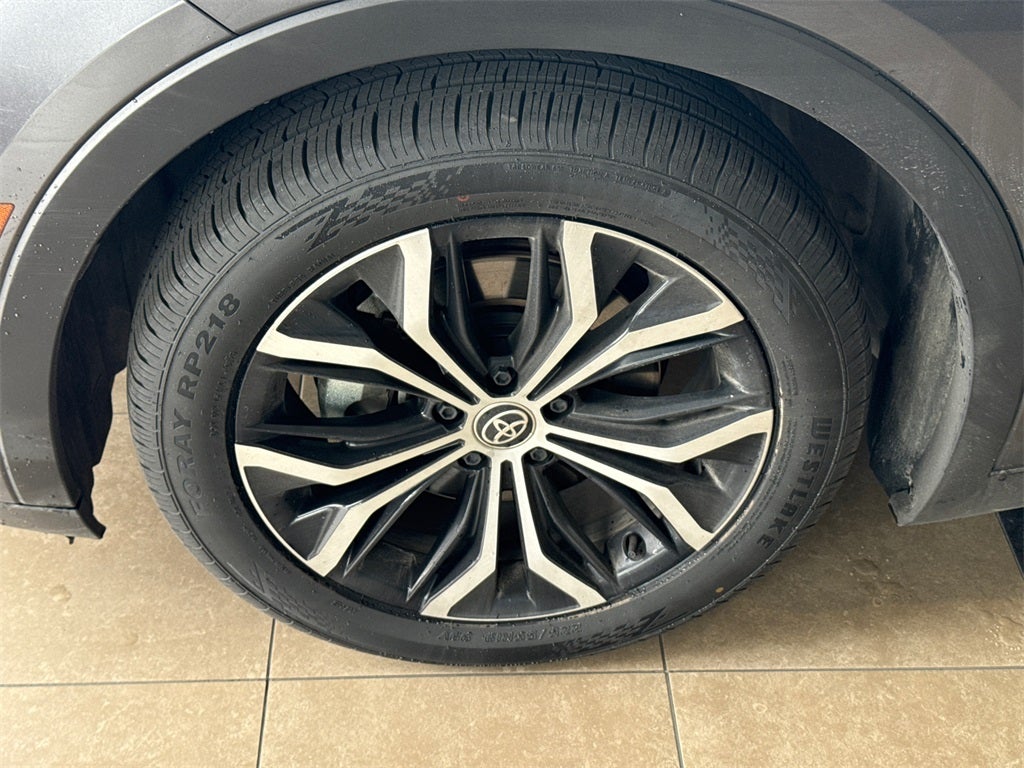 2024 Toyota Crown Limited