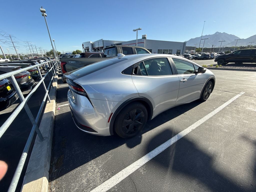 2024 Toyota Prius LE