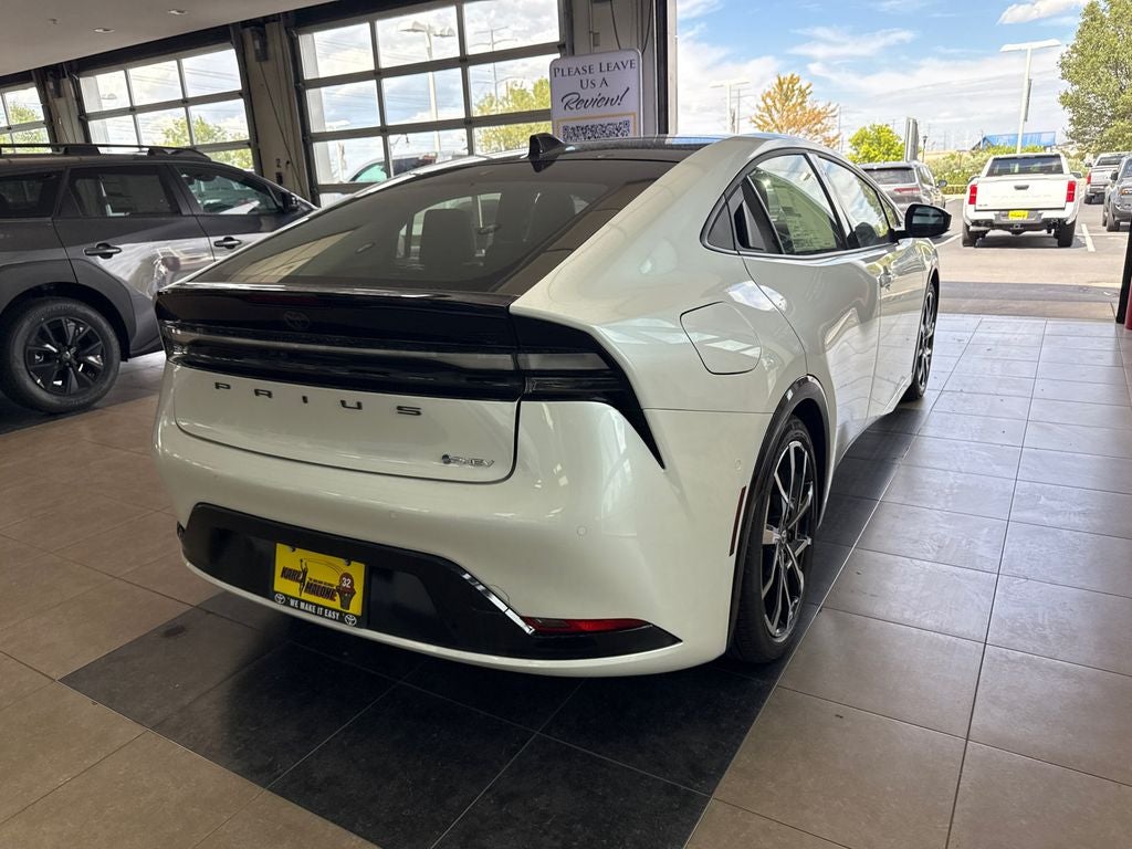 2027 Toyota Prius Plug-in Base