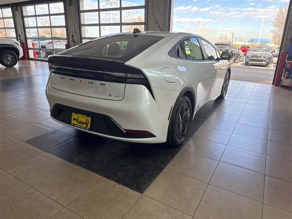 2026 Toyota Prius Plug-In Hybrid SE