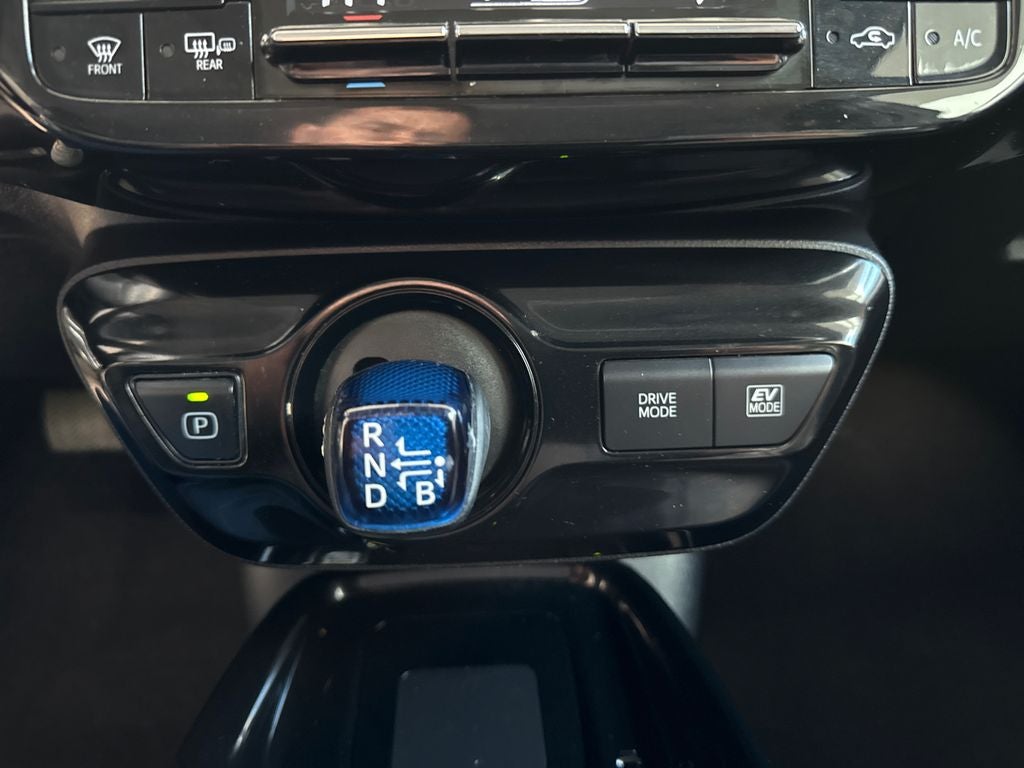 2021 Toyota Prius XLE