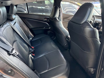 2021 Toyota Prius XLE