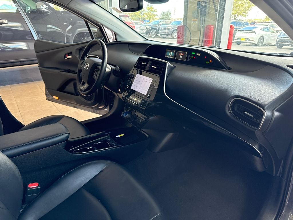 2021 Toyota Prius XLE