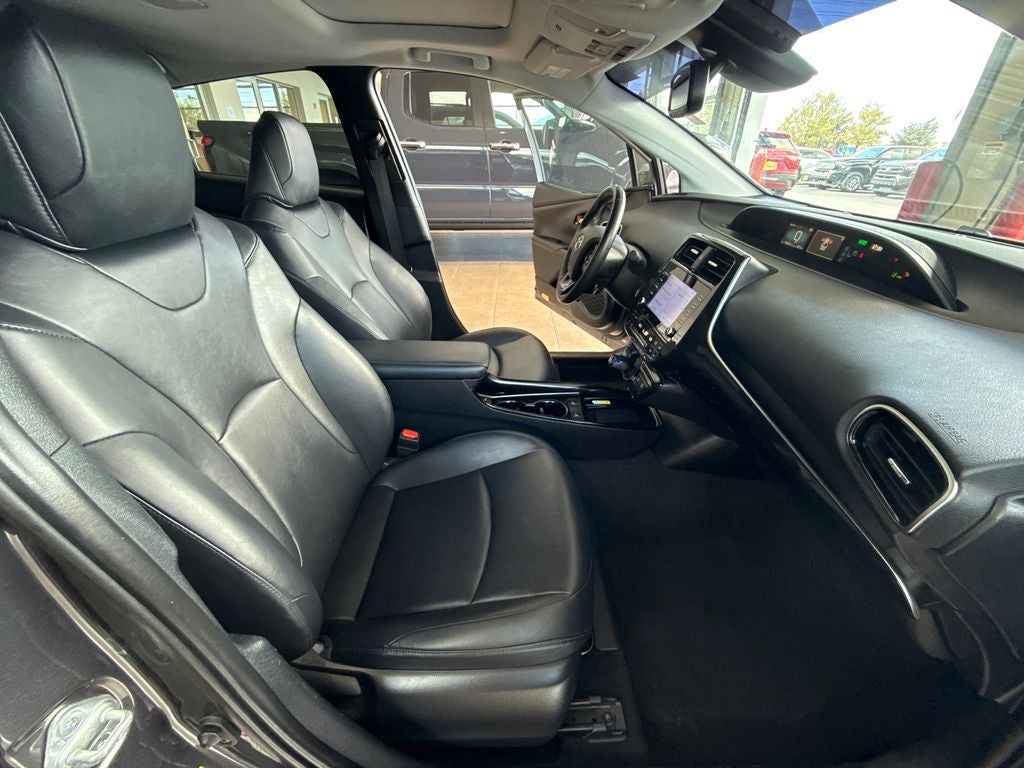 2021 Toyota Prius XLE