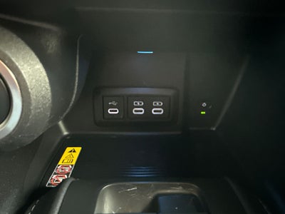 2024 Toyota Venza LE