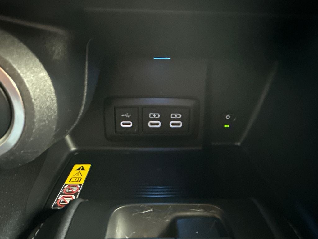 2024 Toyota Venza LE