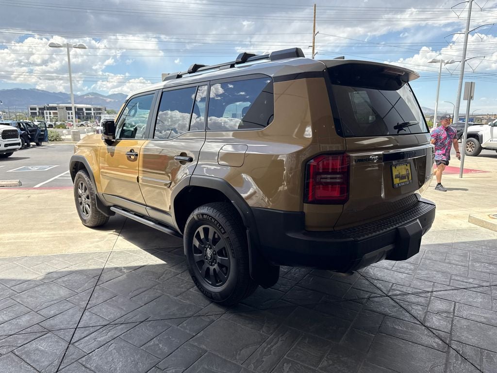 2025 Toyota Land Cruiser premium