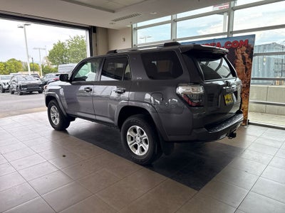 2022 Toyota 4Runner SR5