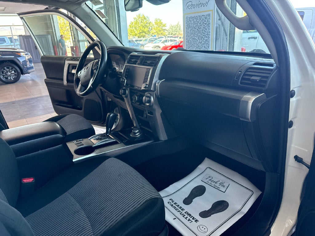 2022 Toyota 4Runner SR5