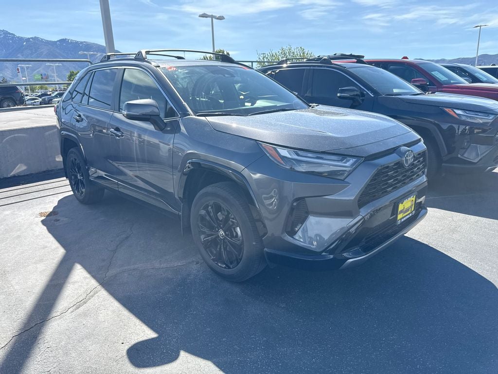 2023 Toyota RAV4 Hybrid SE