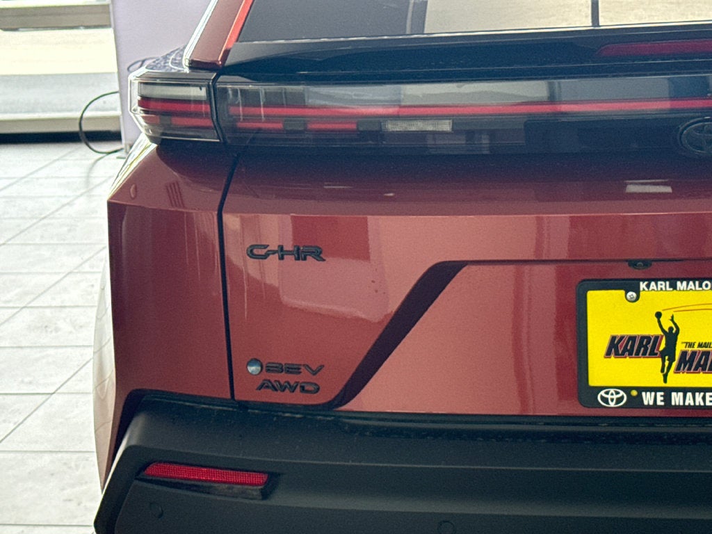 2026 Toyota C-HR SE