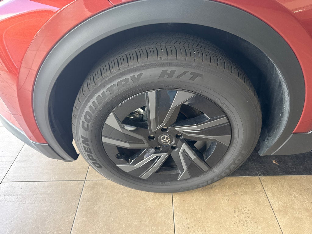 2026 Toyota C-HR SE