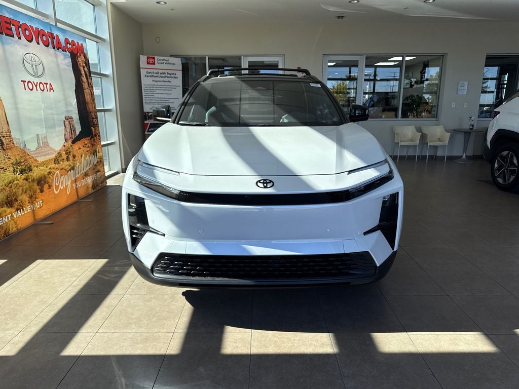 2026 Toyota C-HR XSE