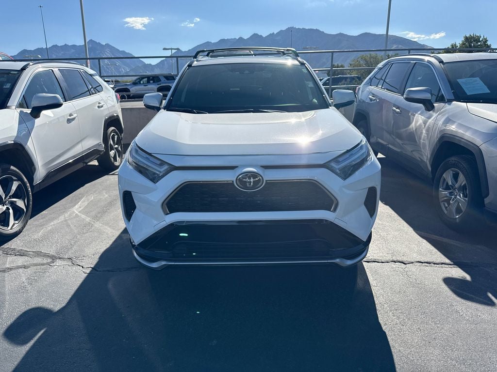 2025 Toyota RAV4 Plug-In Hybrid SE