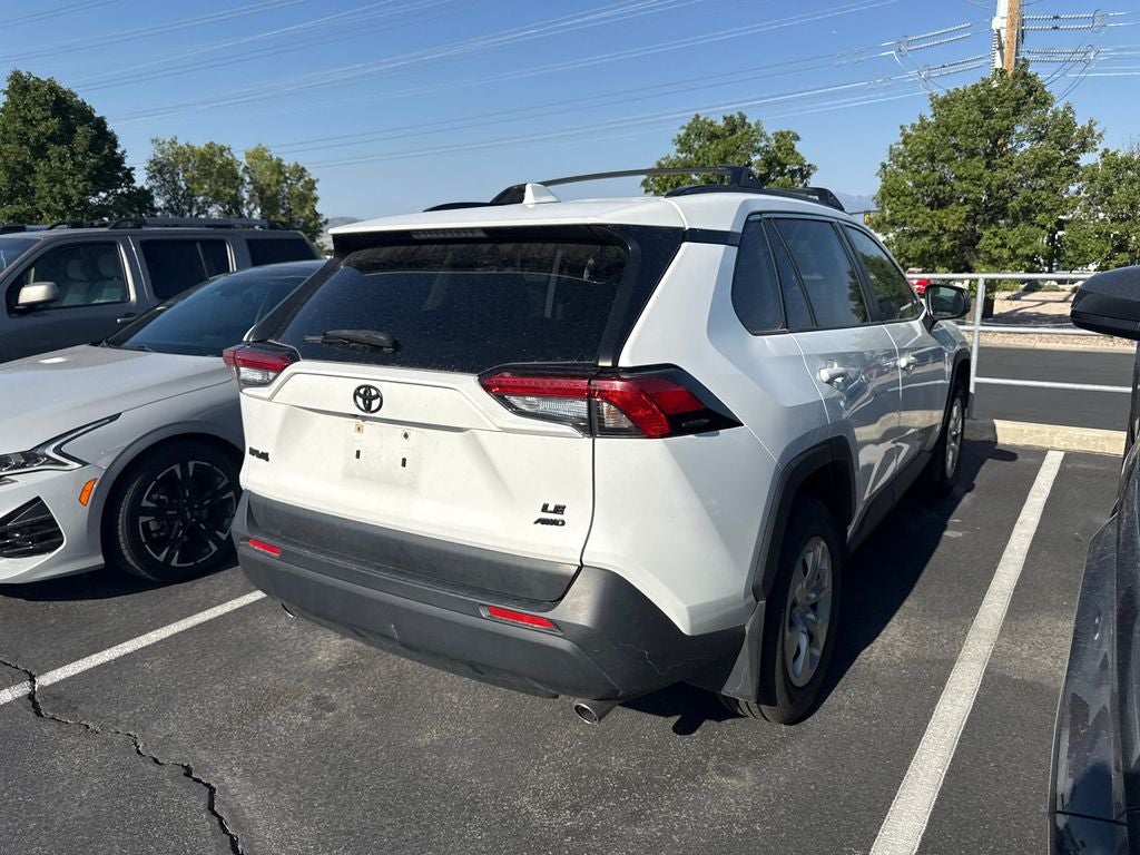 2020 Toyota RAV4 LE