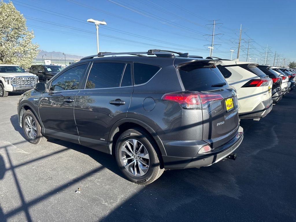 2017 Toyota RAV4 Hybrid XLE