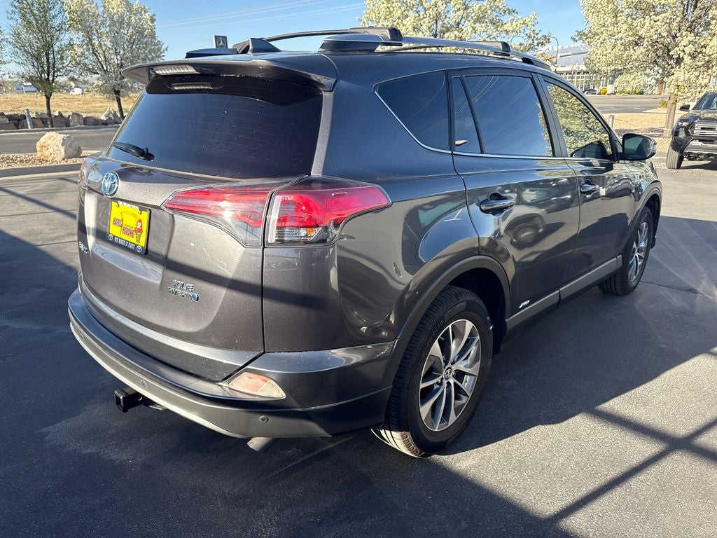 2017 Toyota RAV4 Hybrid XLE
