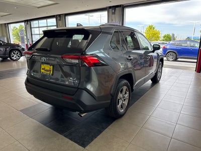 2022 Toyota RAV4 Hybrid XLE