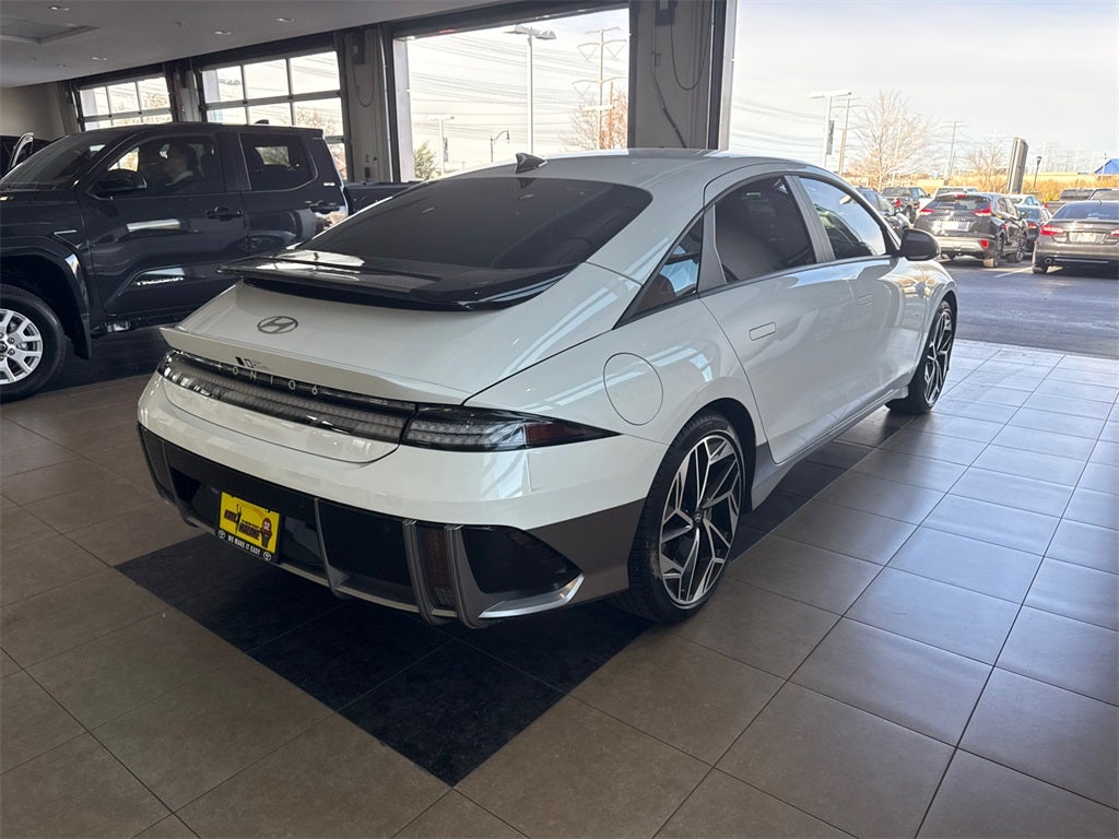 2025 Hyundai IONIQ 6 SEL