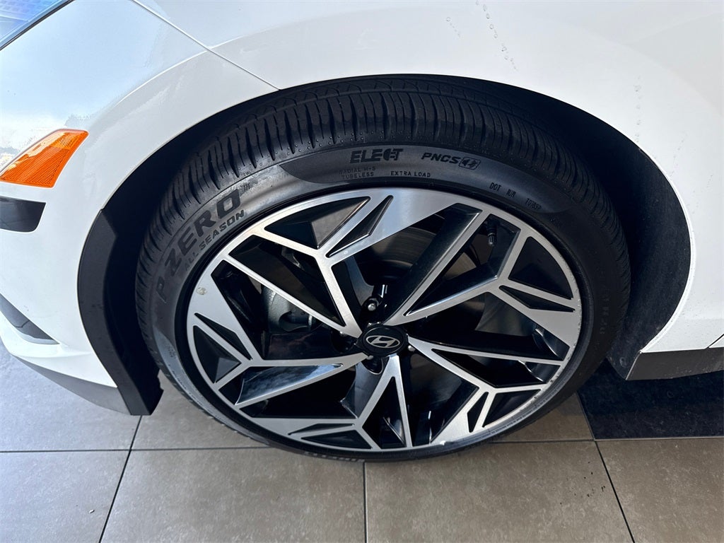 2025 Hyundai IONIQ 6 SEL